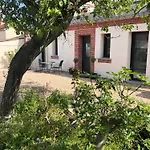 Les Cles D'a Cote - De Charme Pres De Rouen 3*