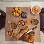 Les Cles D'a Cote - De Charme Pres De Rouen 住宿加早餐酒店 索特维尔鲁昂