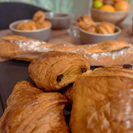 Bed & Breakfast Les Cles D'a Cote - De Charme Pres De Rouen 3*